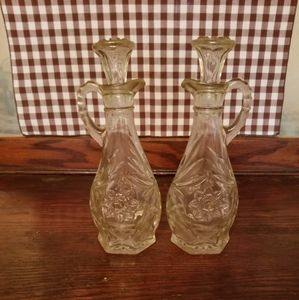 ⬇️Final Sale⬇️Glass oil and vinegar bottles